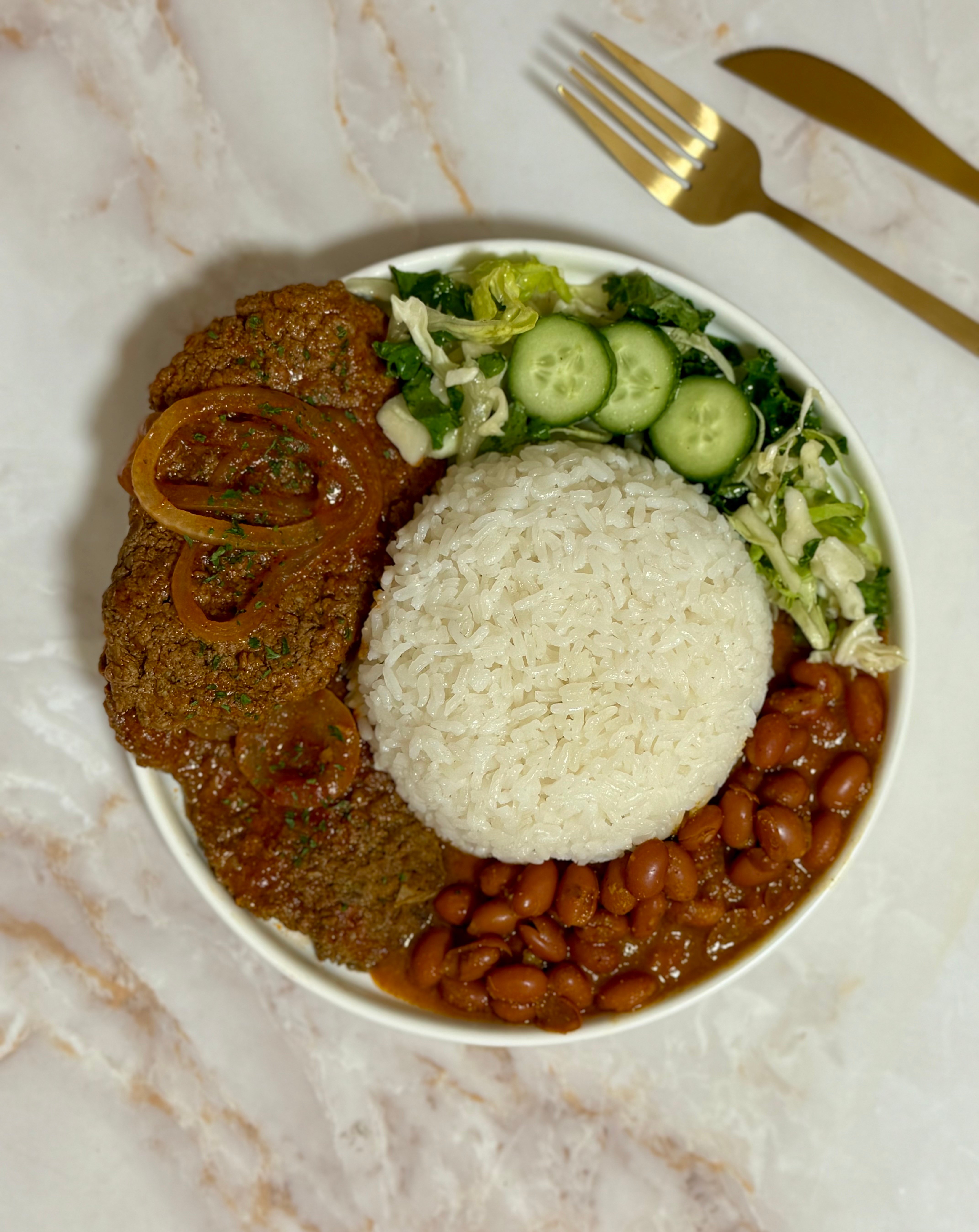 Bistec encebollado, Puerto Rican steak and onions