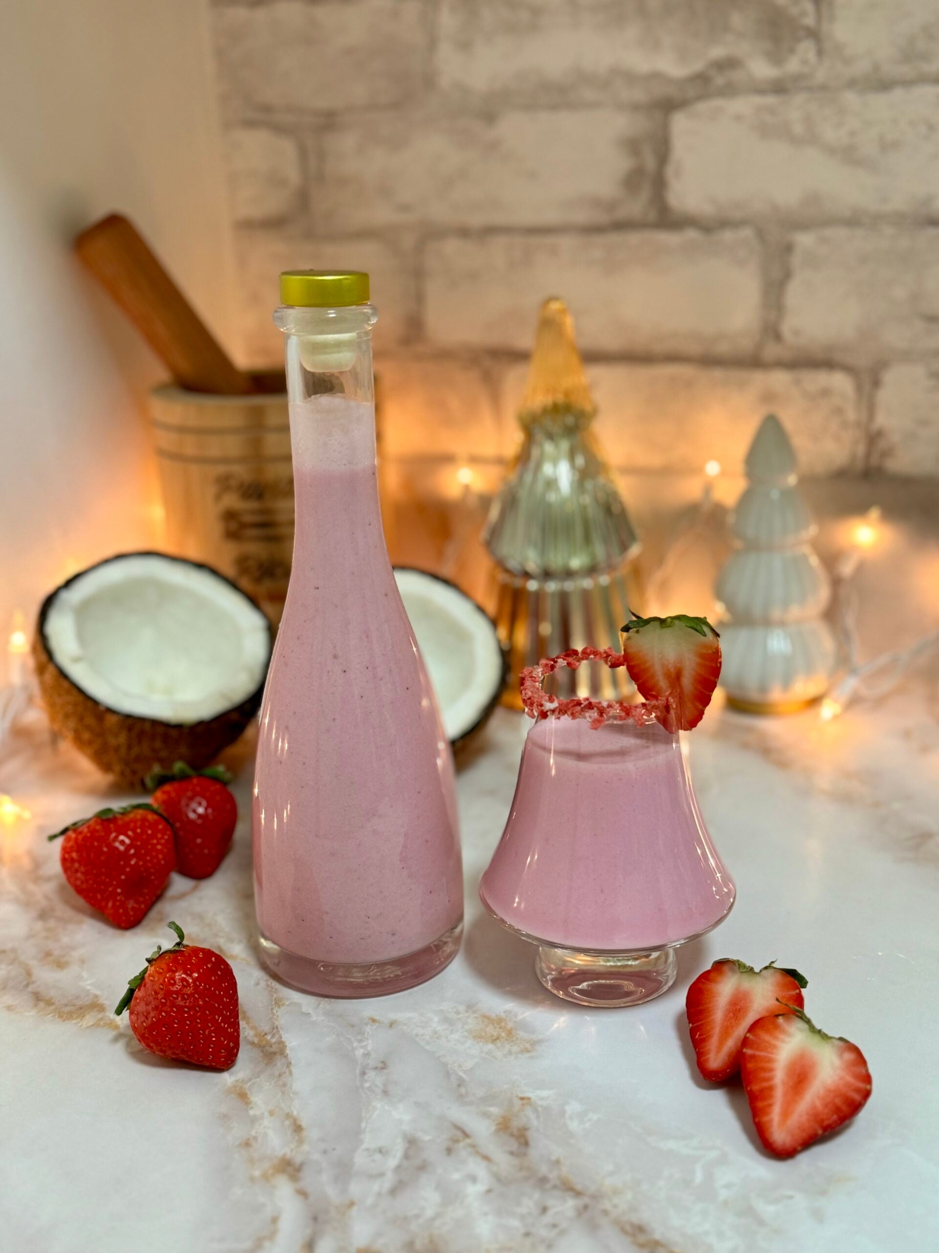 coquito de fresa, strawberry coquito