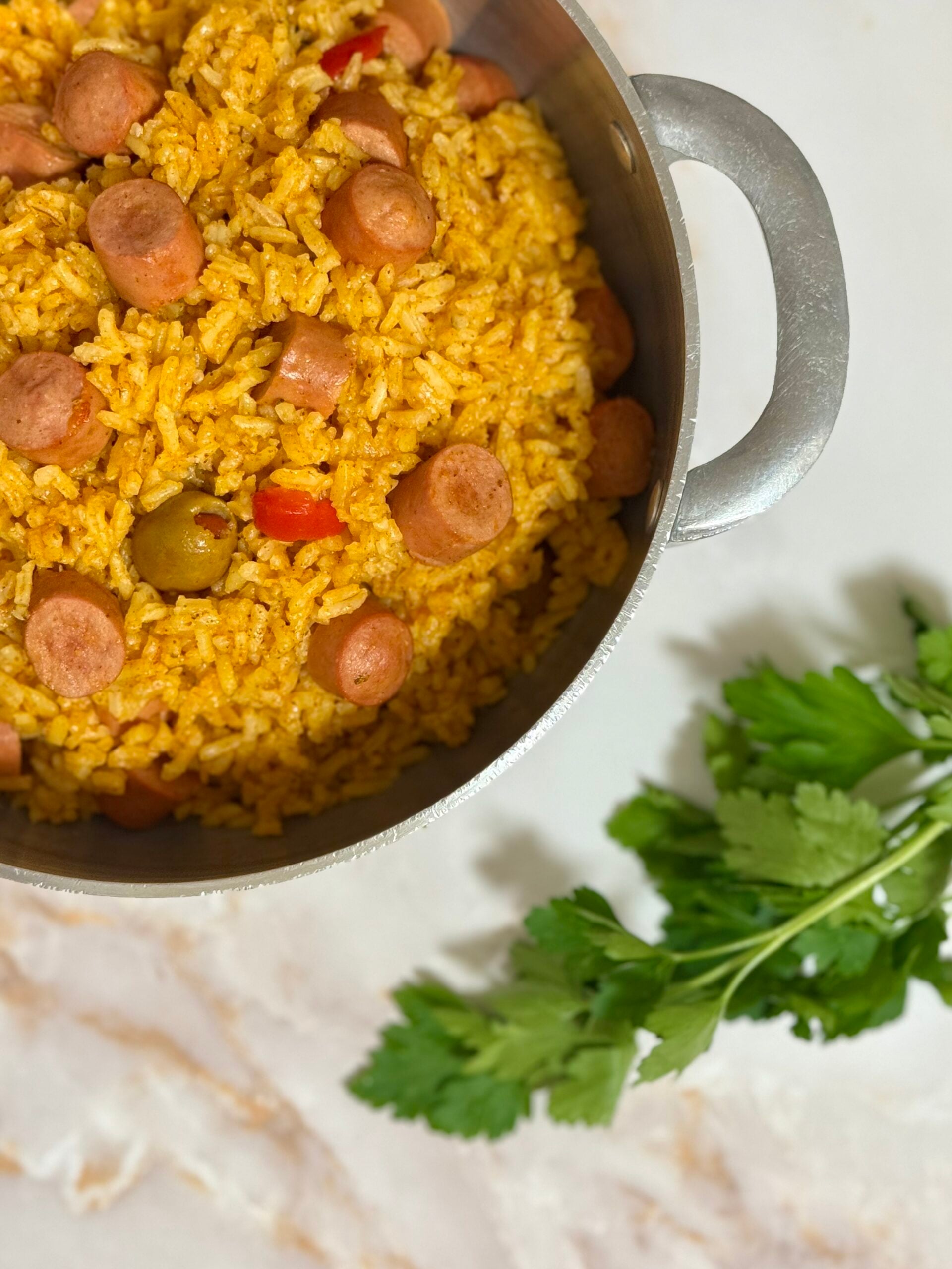 arroz con salchichas