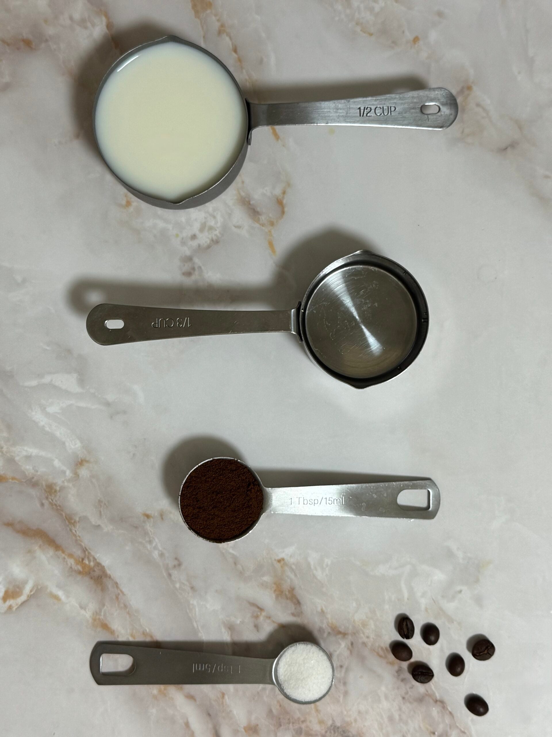 cafe con leche ingredients