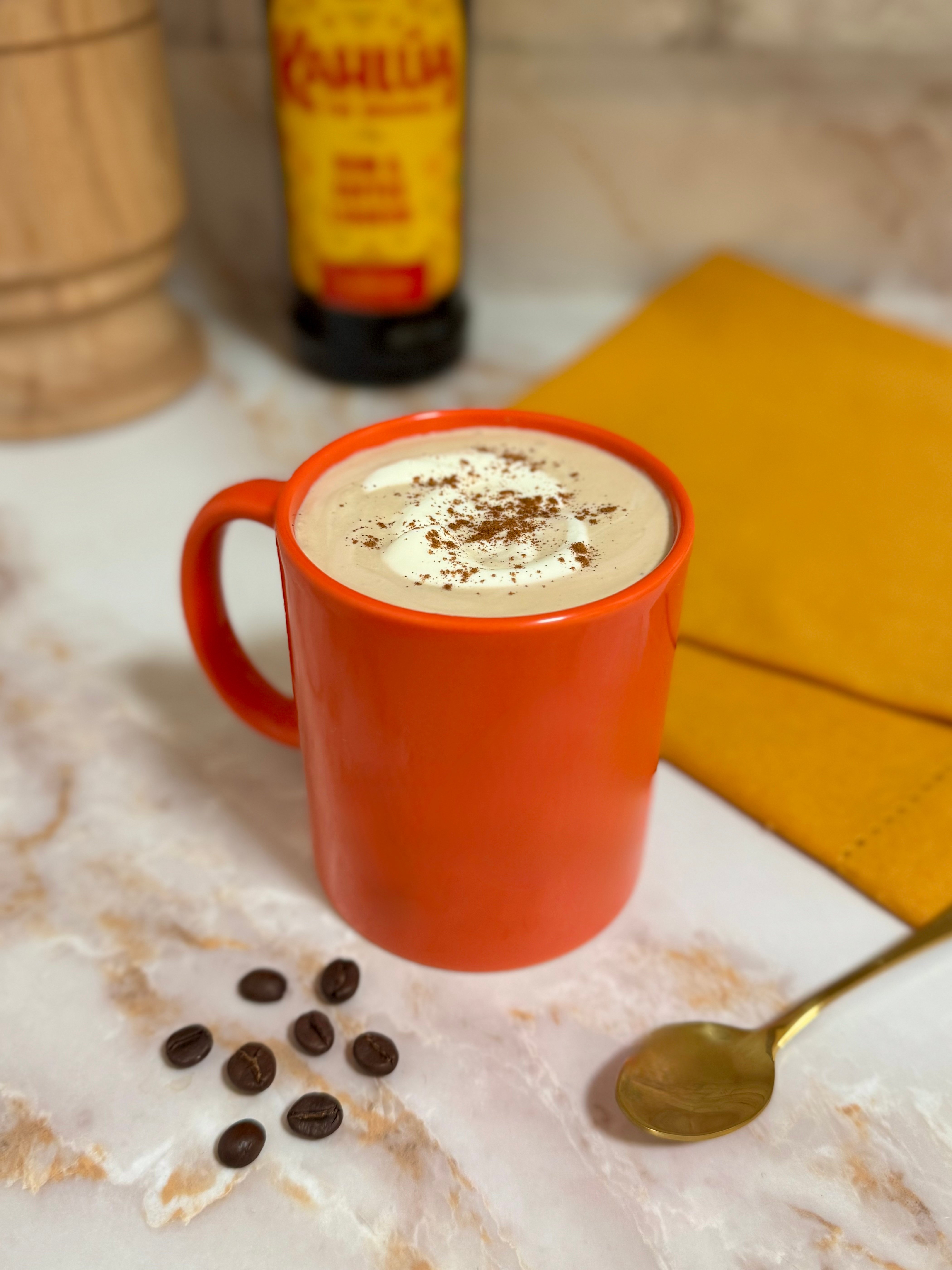 café con leche with Kahlúa