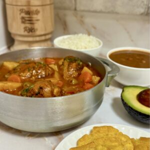 Pollo Guisado
